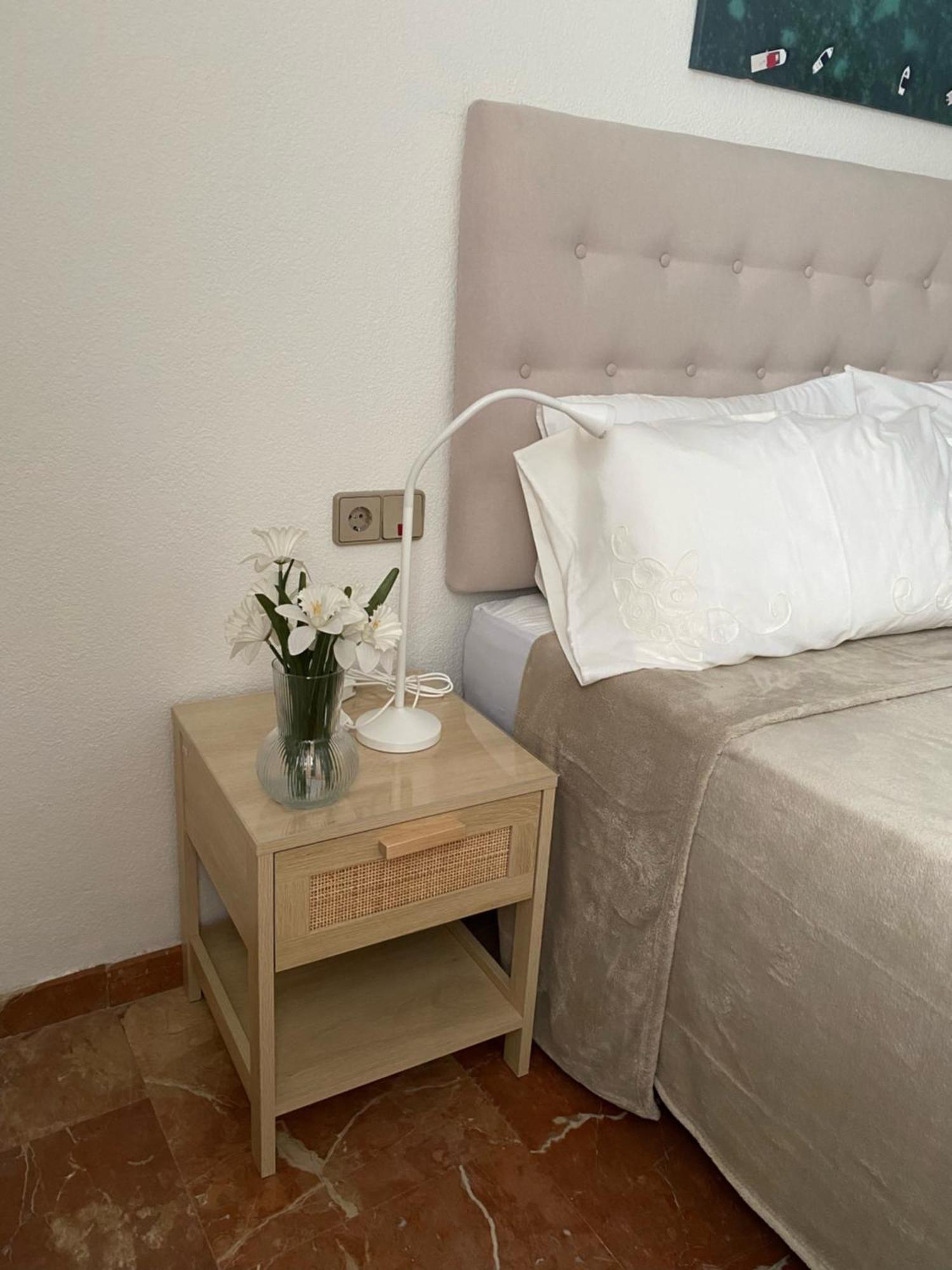 Concepcion House Huelva, Pleno Centro, Garaje En El Propio Edificio Apartment Luaran gambar